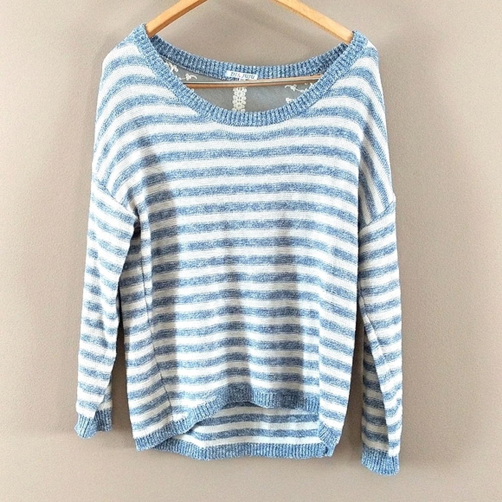 *$5 with bundle Dj & Juju XS striped sweater with lace back